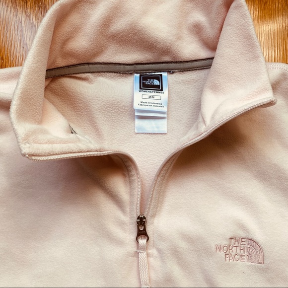 Pale pink North Face TKA 100 fleece  pullover - Picture 2 of 4